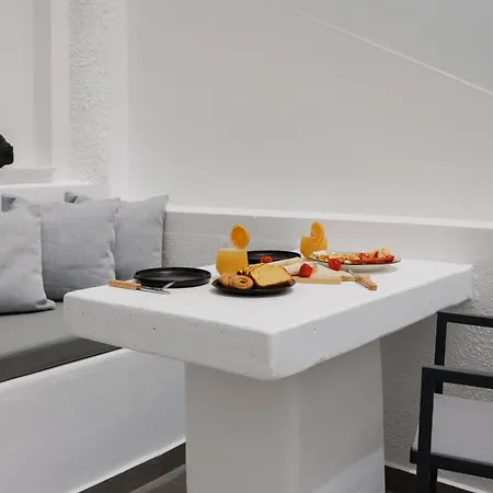 Commercio Santorini *