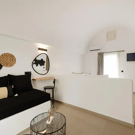 Commercio Santorini Emporio (Santorini)