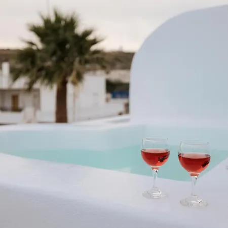 Commercio Santorini * Emporio (Santorini)