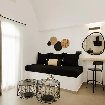 Commercio Santorini Apartment Emporio (Santorini)