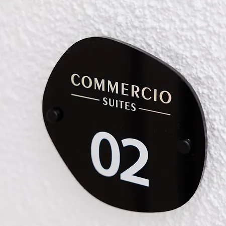 Commercio Santorini Emborió