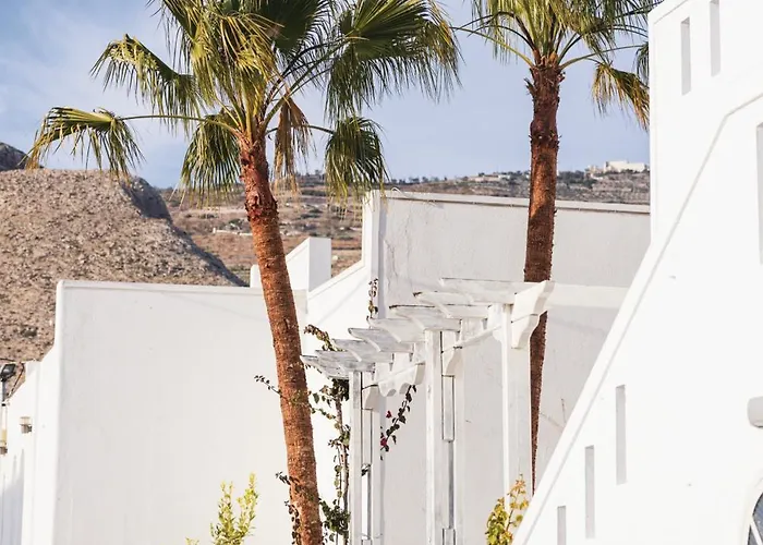 Commercio Santorini Emporio (Santorini)