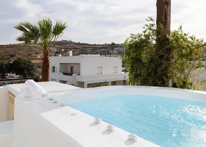 Commercio Santorini * Εμπορειό