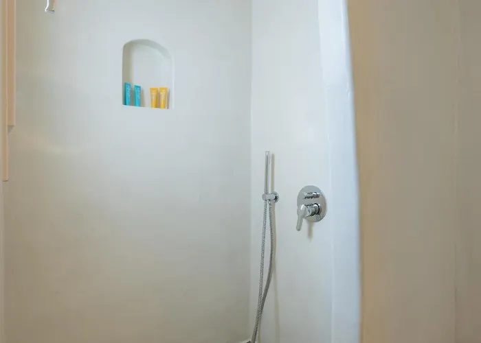 Commercio Santorini Εμπορειό