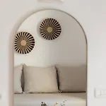 Commercio Santorini *