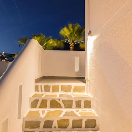 Commercio Santorini