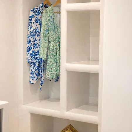 Commercio Santorini Emporio (Santorini)